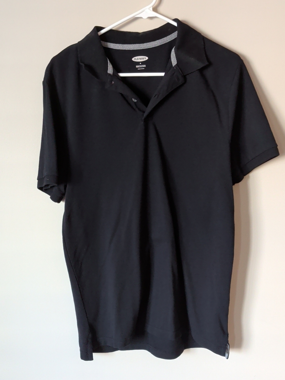 Old Navy Black Men's Polo Shirt with Subtle Gray Trim